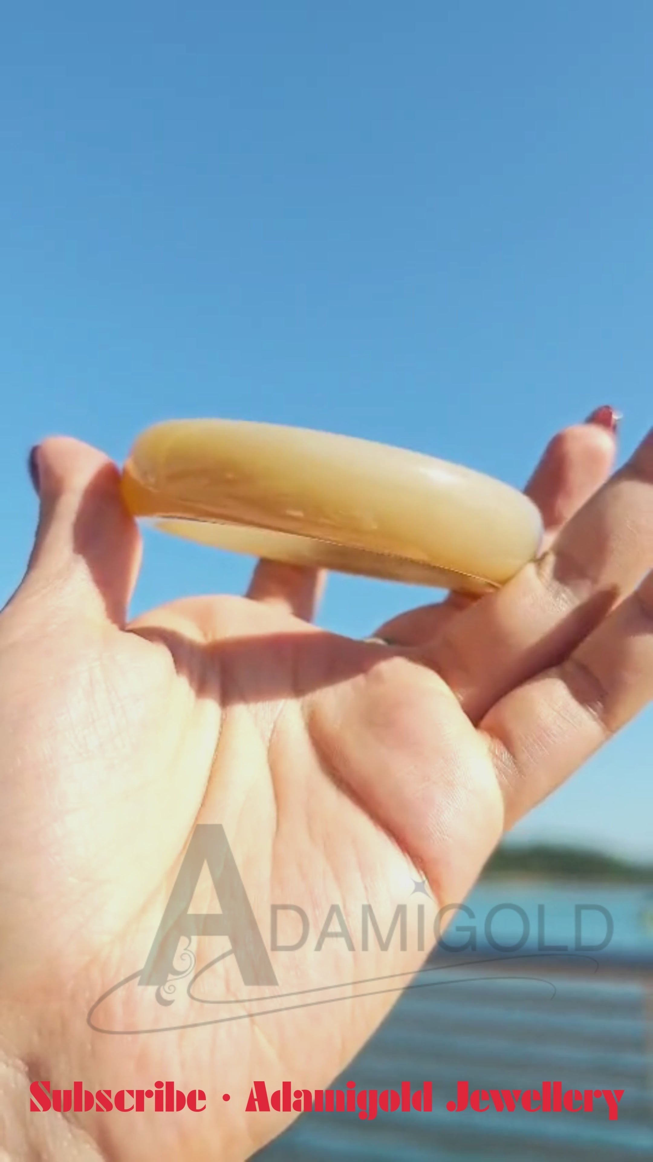 和田玉 · 糖料玉手鐲｜蜜糖色澤的稀世珍品